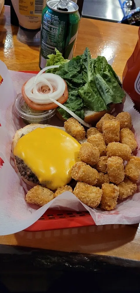 Cheeseburger and Tater Tots
